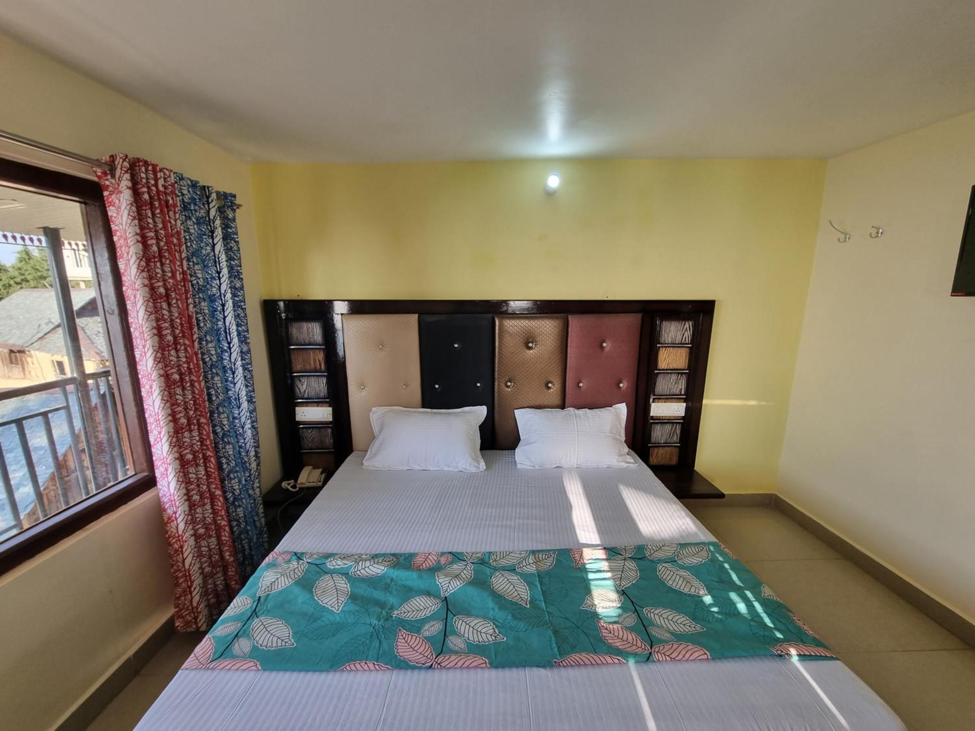 Forest Vibes Kalatop-Rooms And Restaurant Dalhousie Bagian luar foto