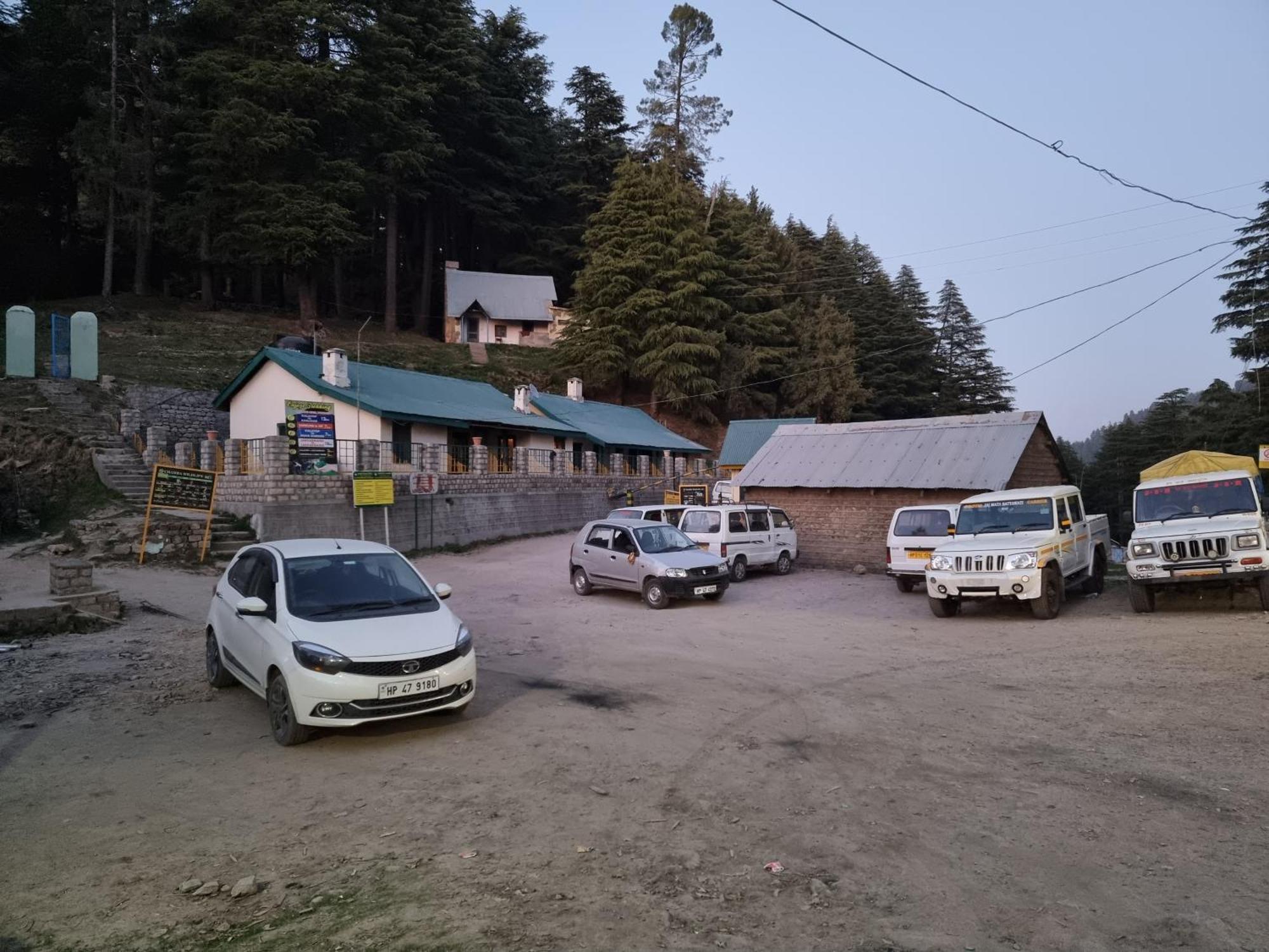 Forest Vibes Kalatop-Rooms And Restaurant Dalhousie Bagian luar foto