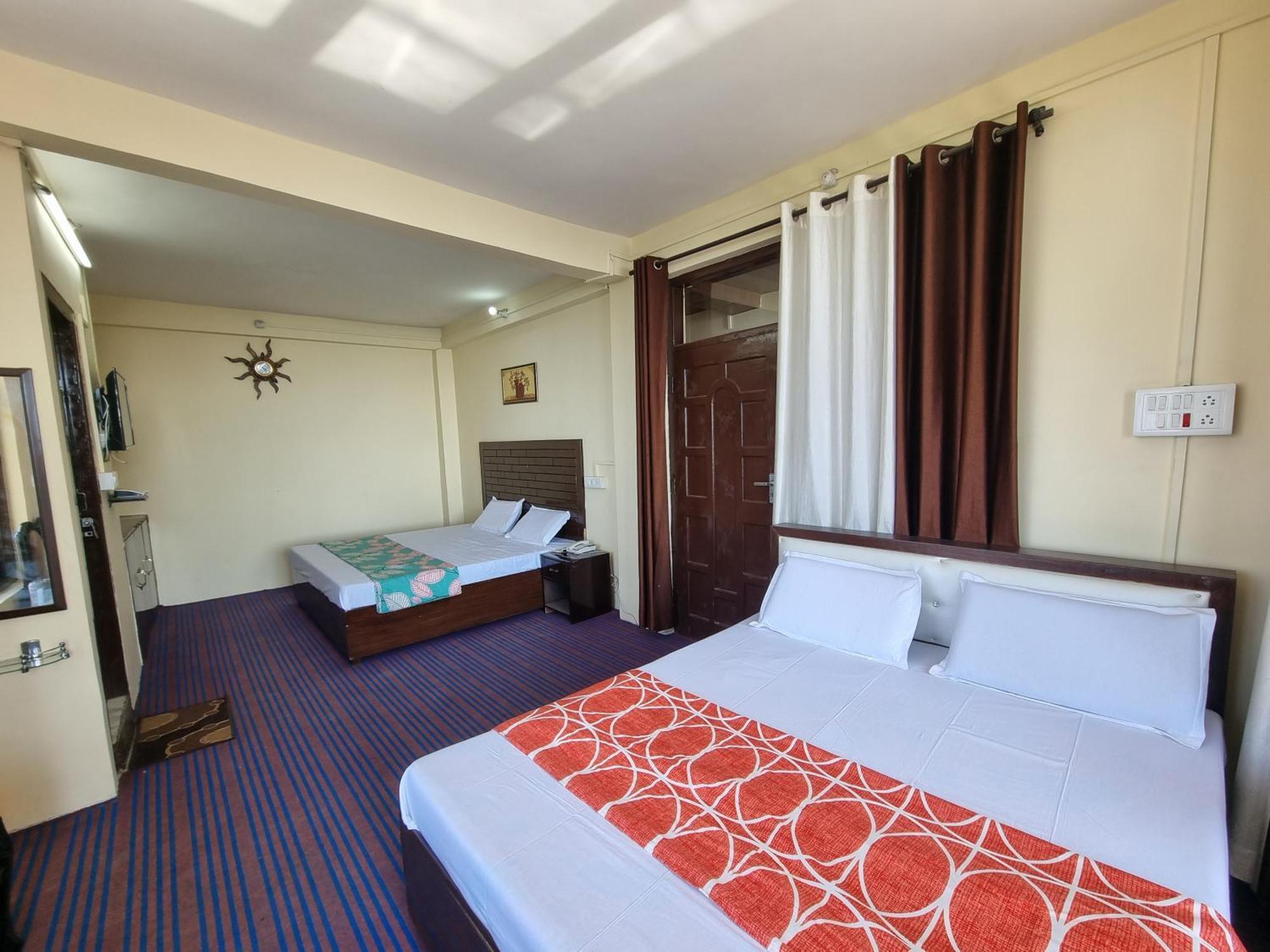 Forest Vibes Kalatop-Rooms And Restaurant Dalhousie Bagian luar foto