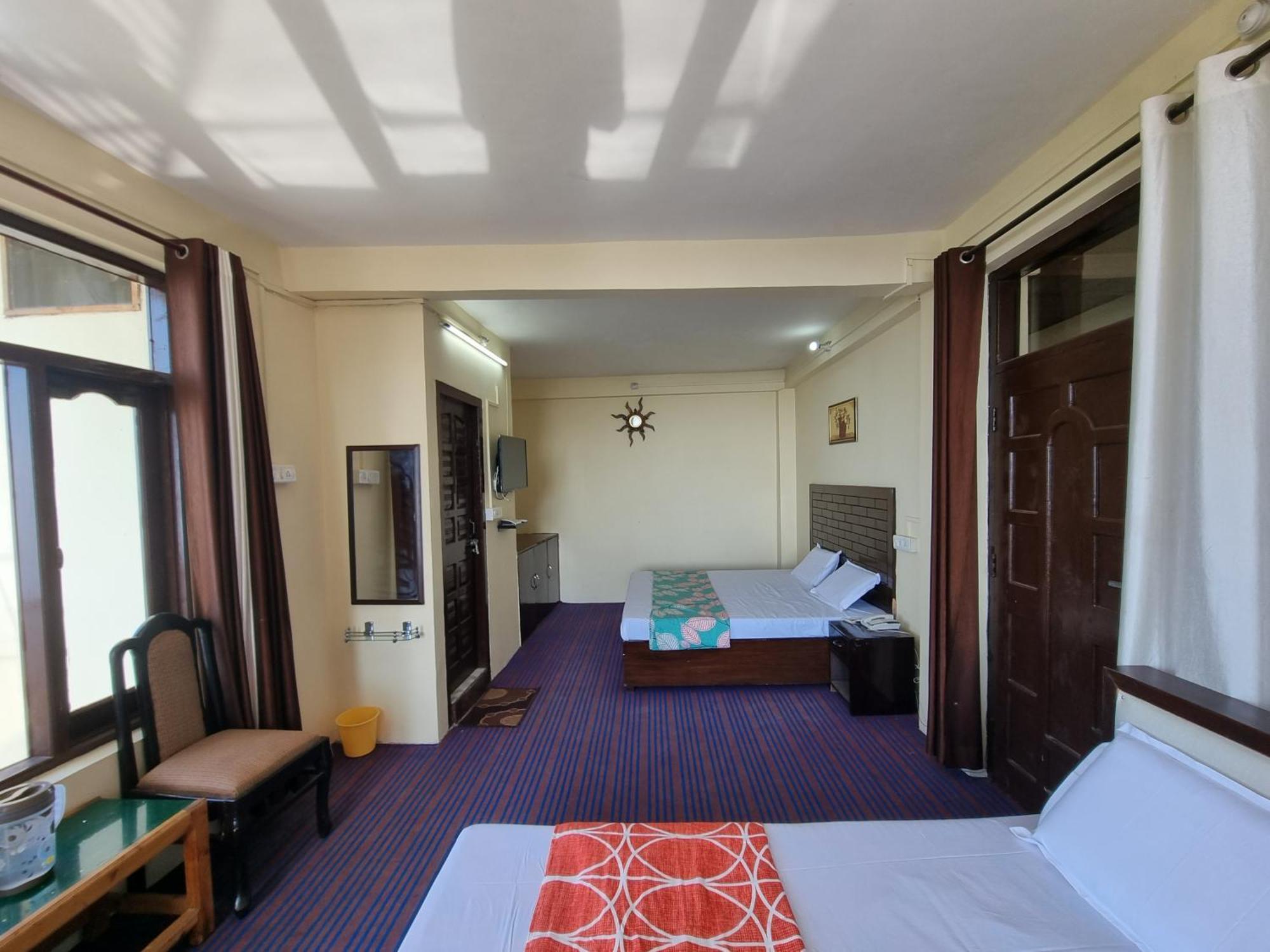 Forest Vibes Kalatop-Rooms And Restaurant Dalhousie Bagian luar foto