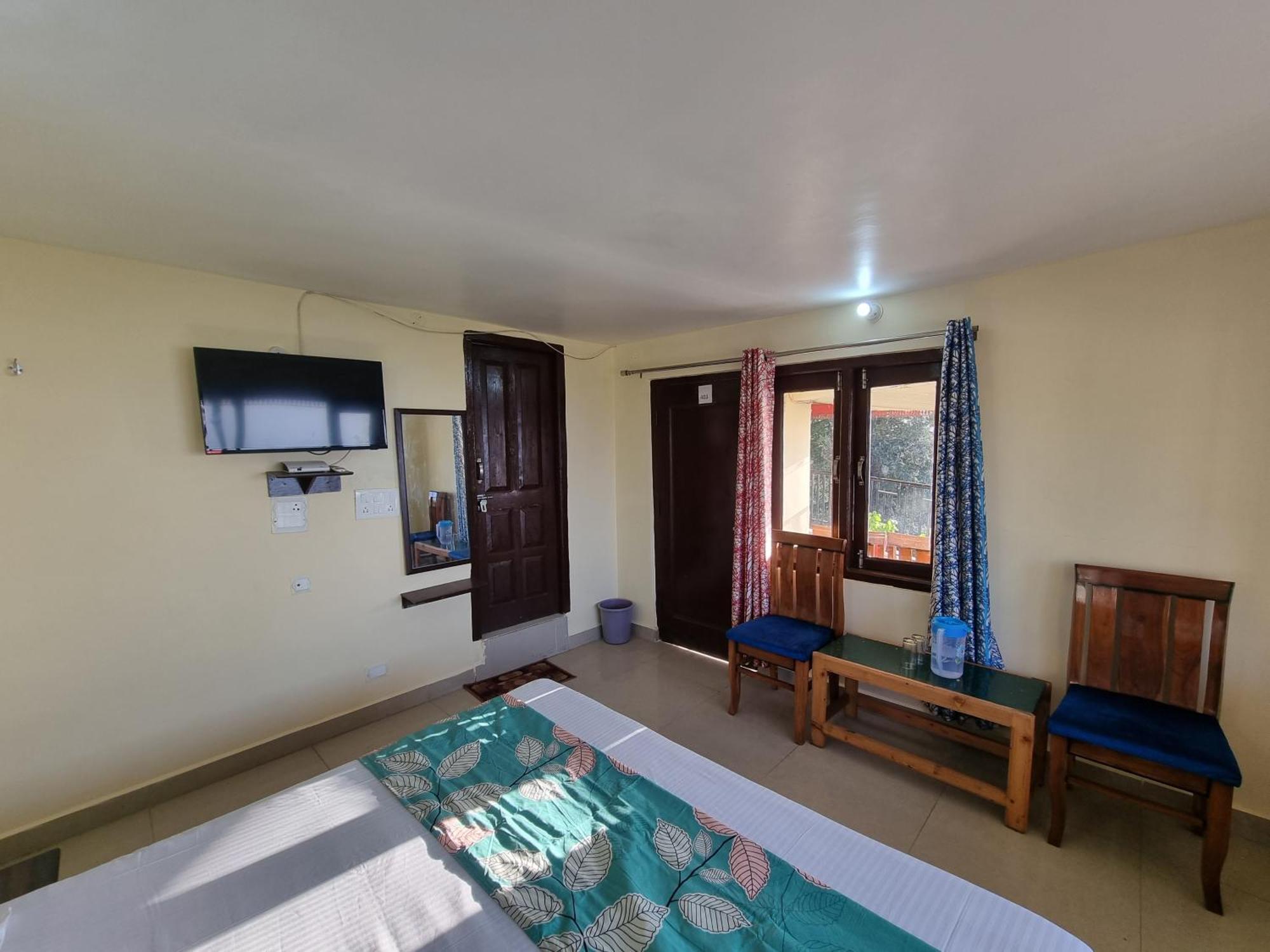 Forest Vibes Kalatop-Rooms And Restaurant Dalhousie Bagian luar foto