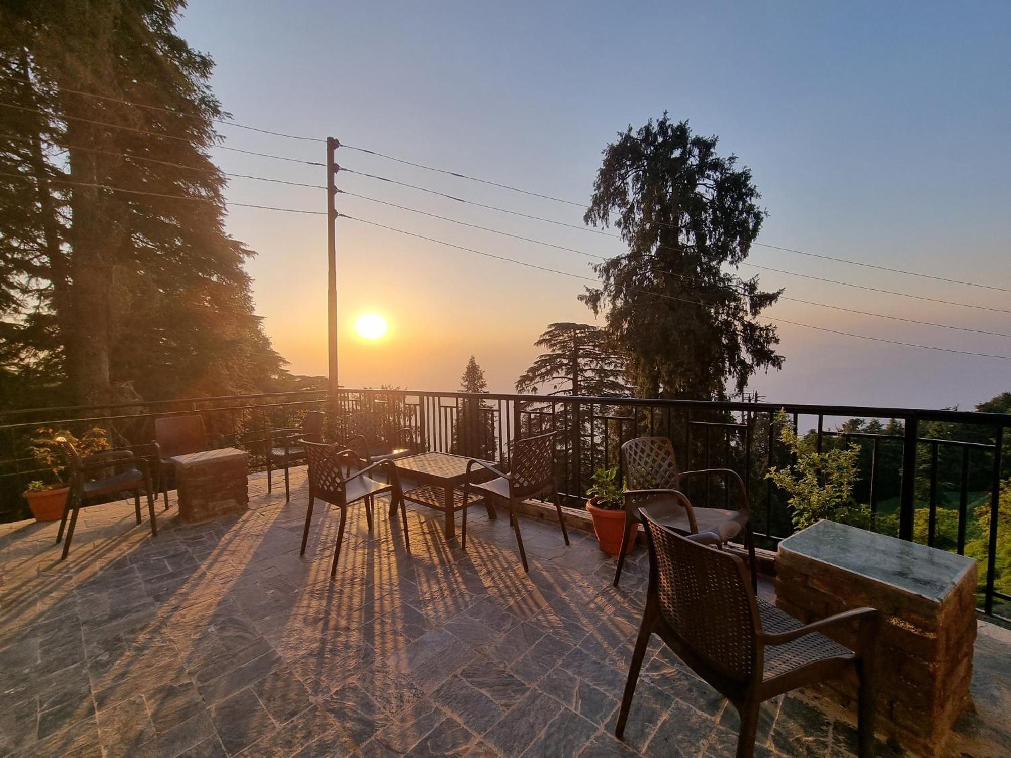 Forest Vibes Kalatop-Rooms And Restaurant Dalhousie Bagian luar foto