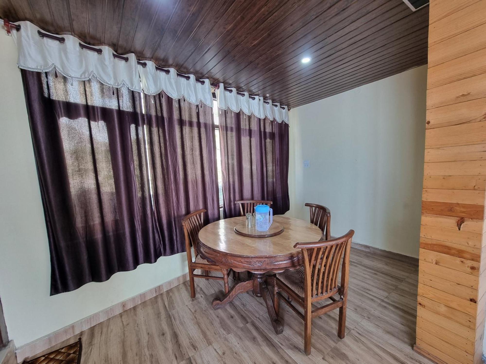 Forest Vibes Kalatop-Rooms And Restaurant Dalhousie Bagian luar foto