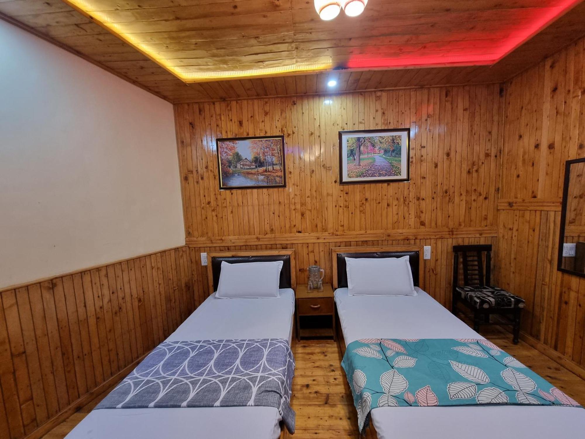 Forest Vibes Kalatop-Rooms And Restaurant Dalhousie Bagian luar foto